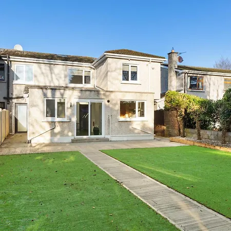 The Manor 4 Bedrooms Sleeps 7 * Maynooth